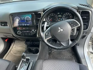 Mitsubishi Outlander 2013 Silver
