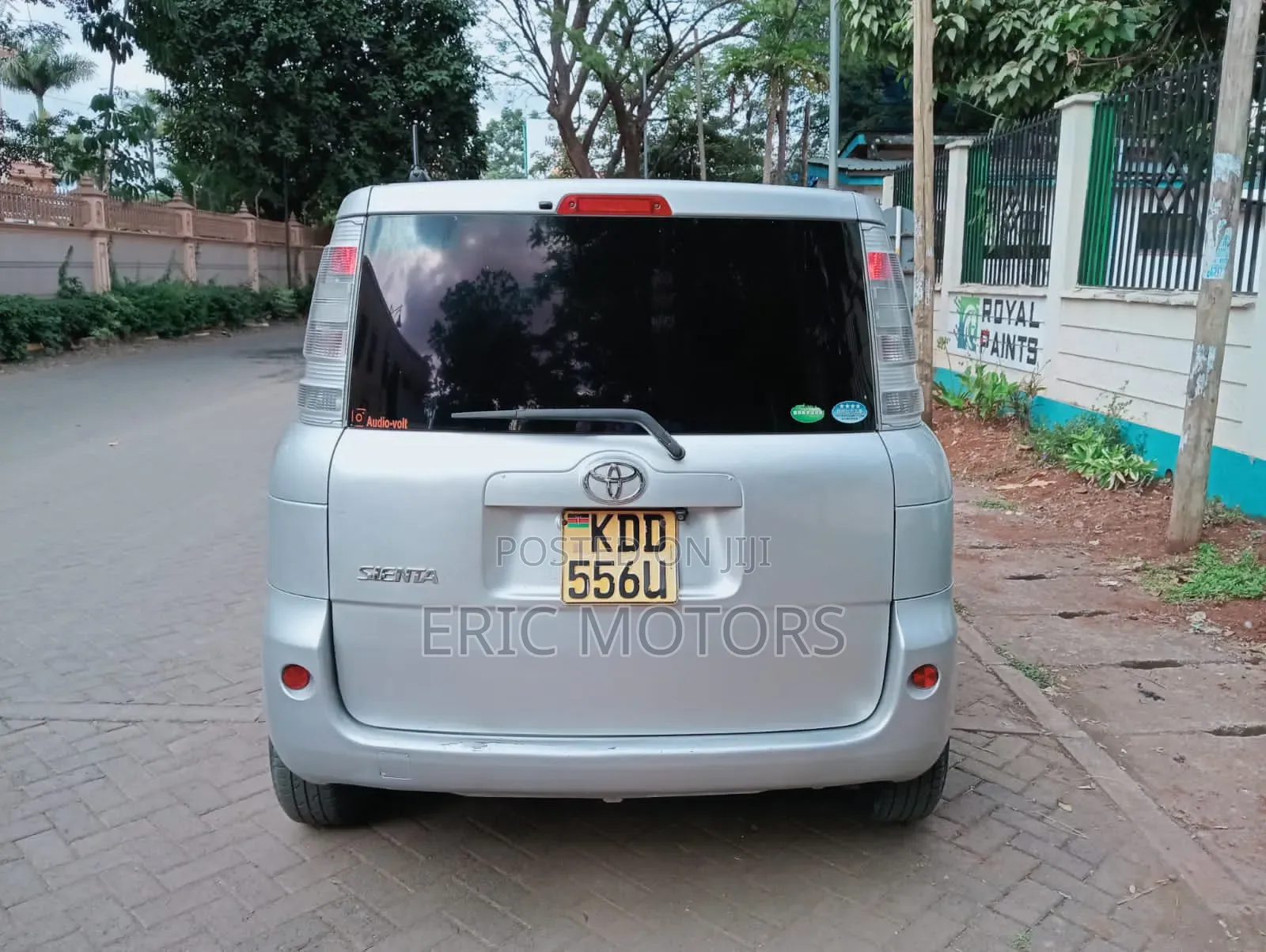 Toyota Sienta 2014 Silver