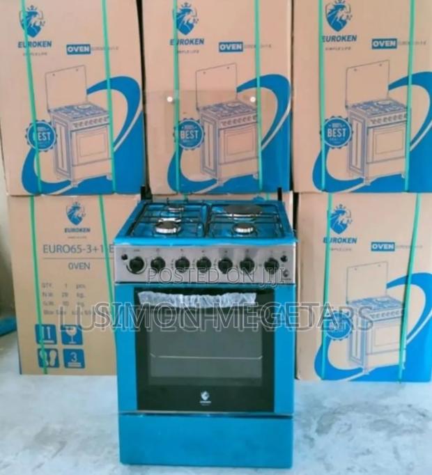 With Free Regulator Euroken 3+1 Cooker - main view