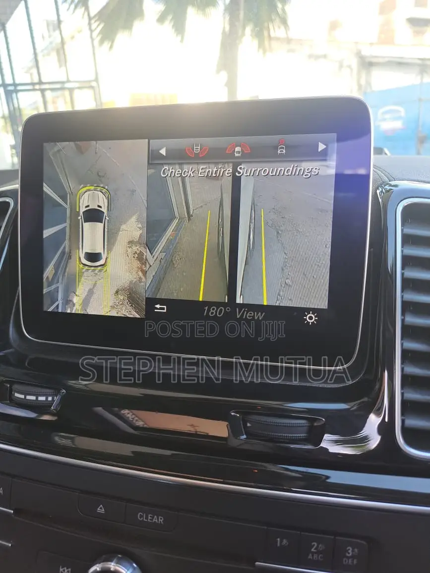 Mercedes-Benz GLE-Class GLE 300d 4MATIC 2019 White