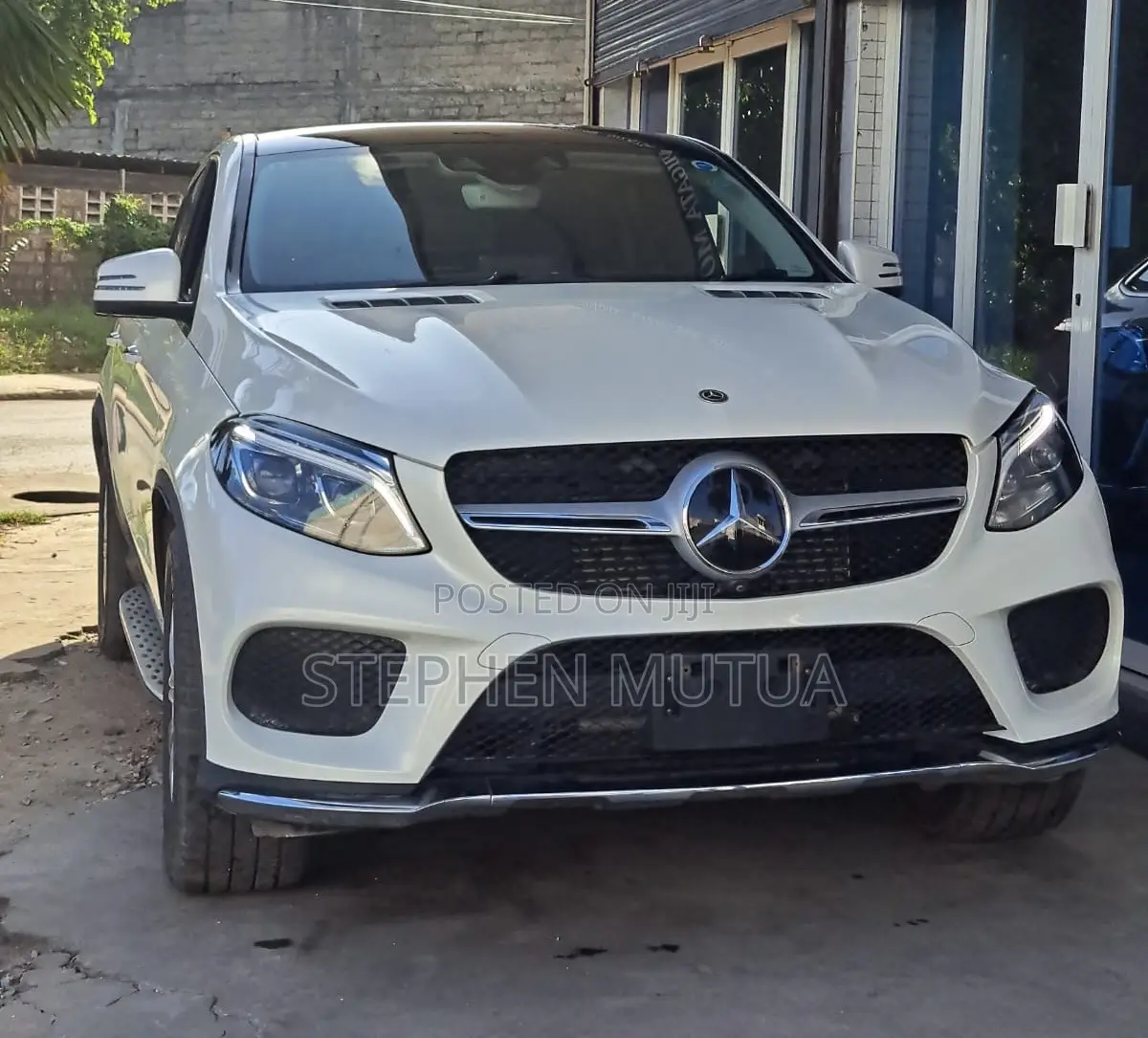 Mercedes-Benz GLE-Class GLE 300d 4MATIC 2019 White