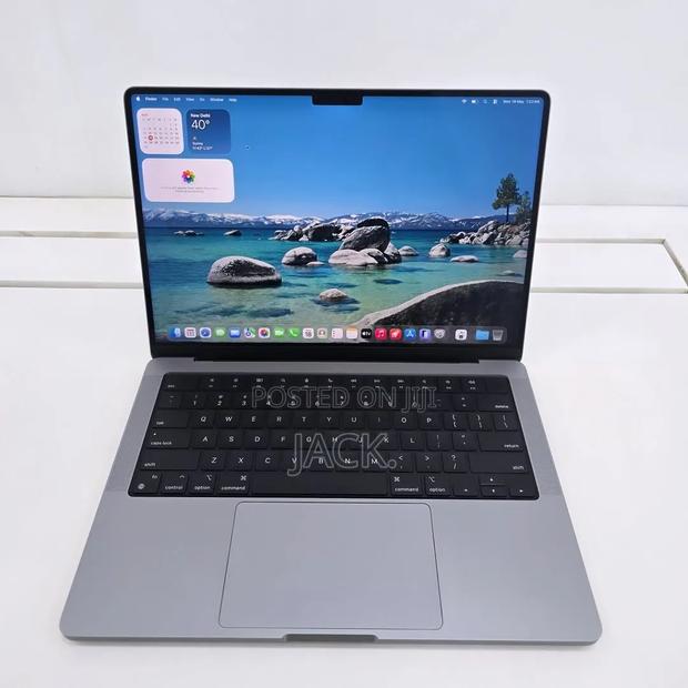Laptop Apple MacBook Pro 2023 M2 Pro 16GB Apple M2 SSD 512GB