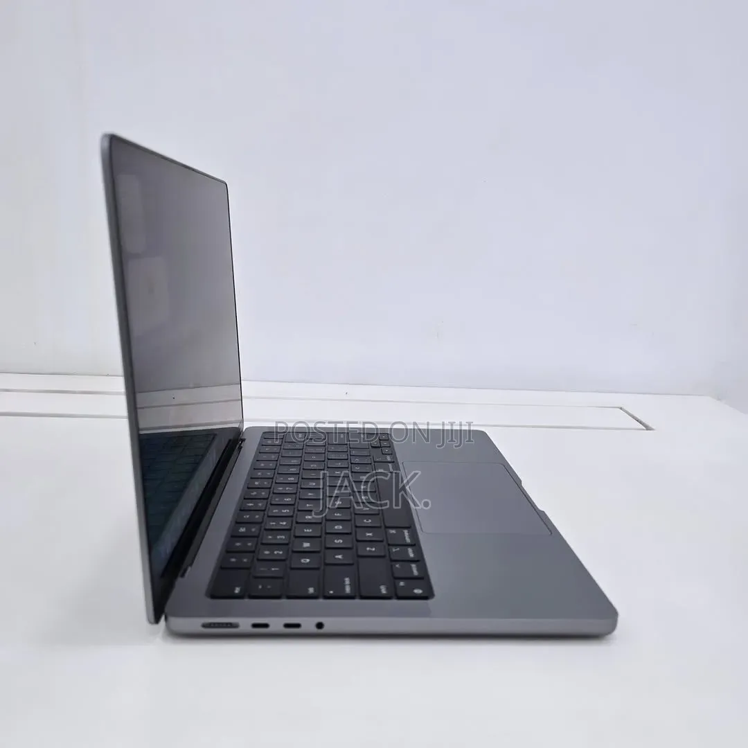 Laptop Apple MacBook Pro 2023 M2 Pro 16GB Apple M2 SSD 512GB