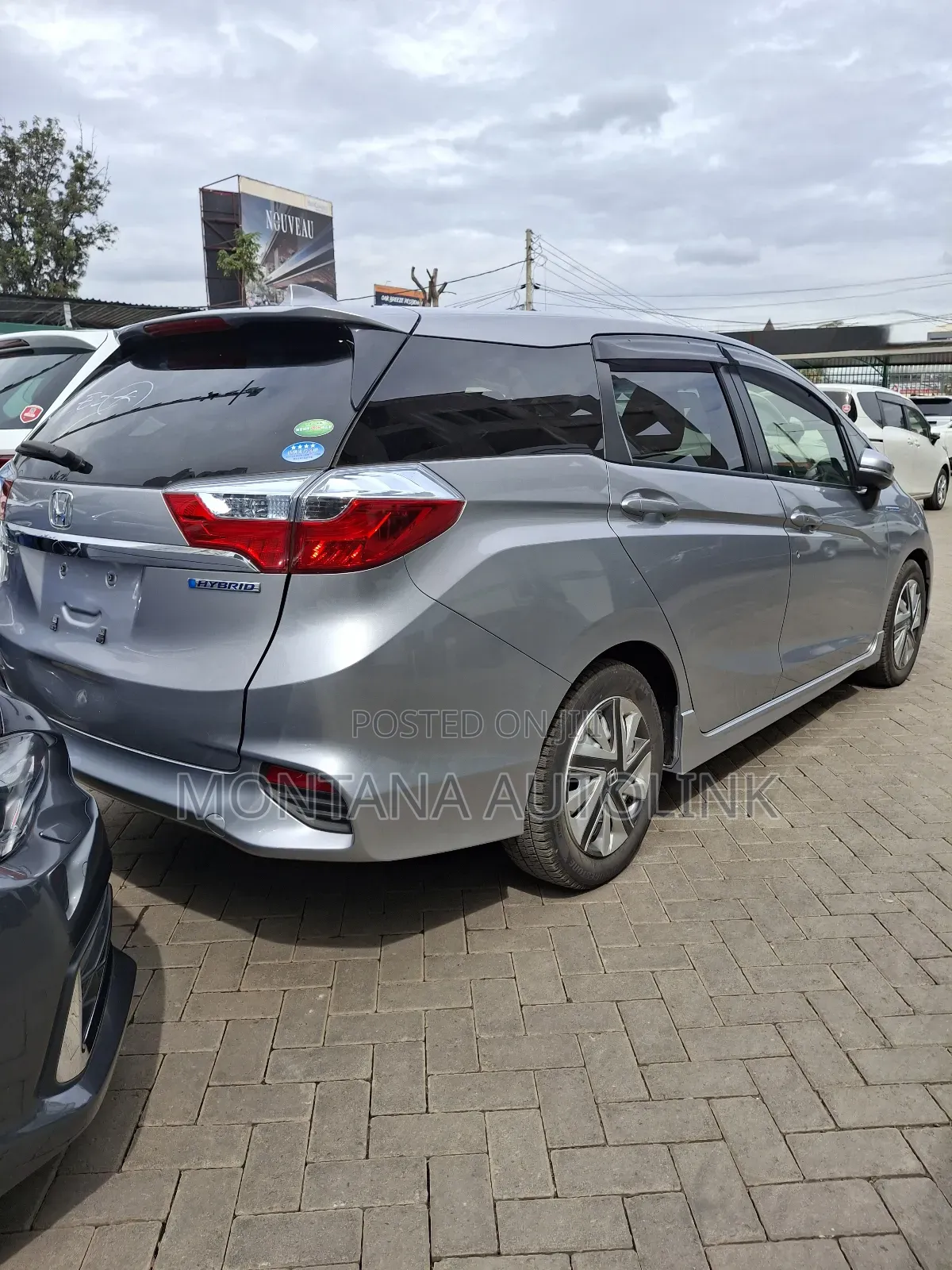 Honda Fit Shuttle 1.5 Hybrid 2WD 2019 Silver