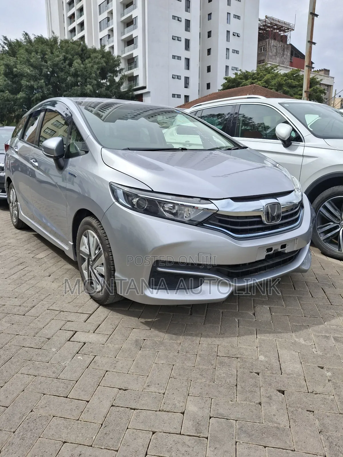 Honda Fit Shuttle 1.5 Hybrid 2WD 2019 Silver