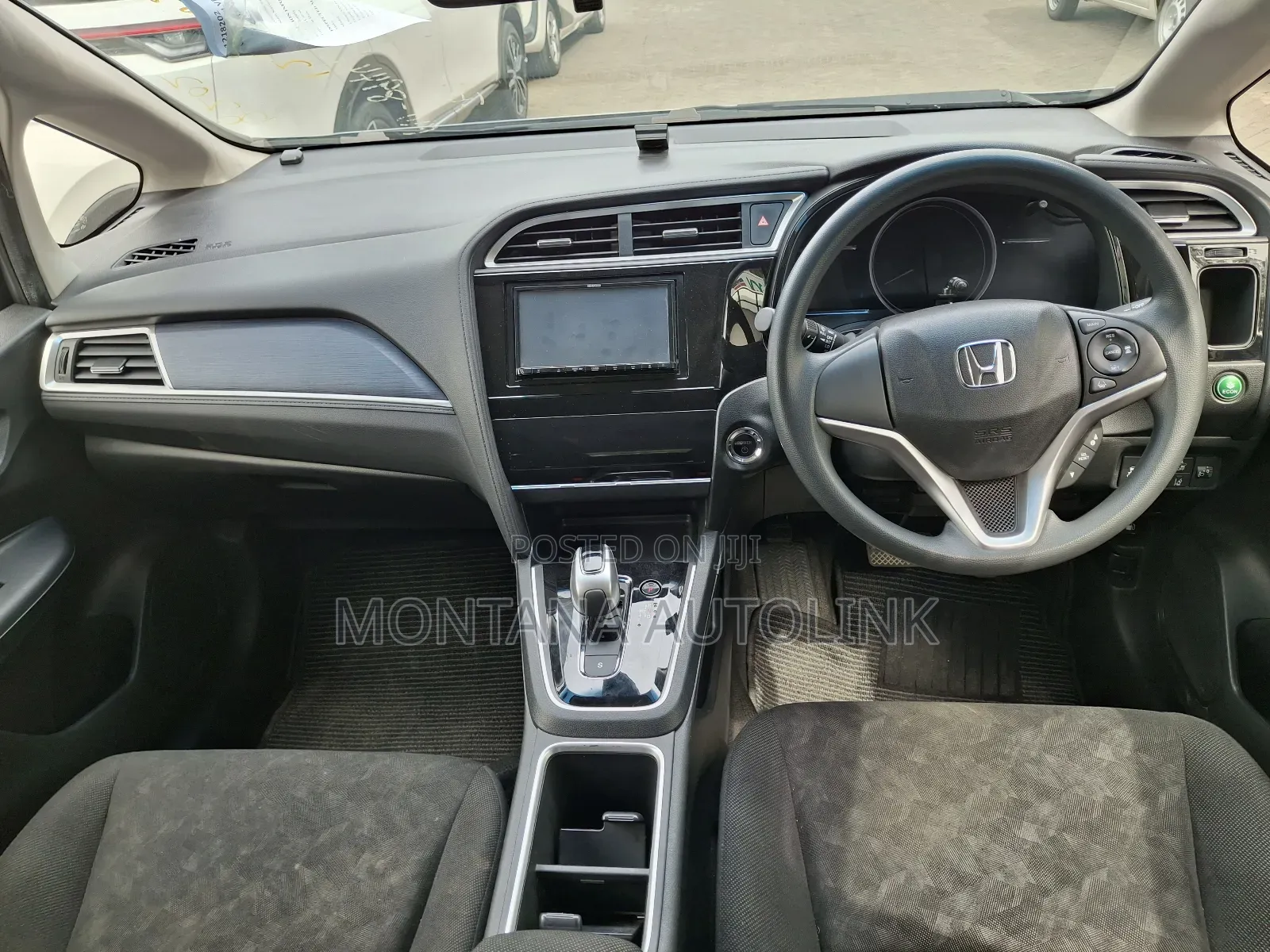 Honda Fit Shuttle 1.5 Hybrid 2WD 2019 Silver