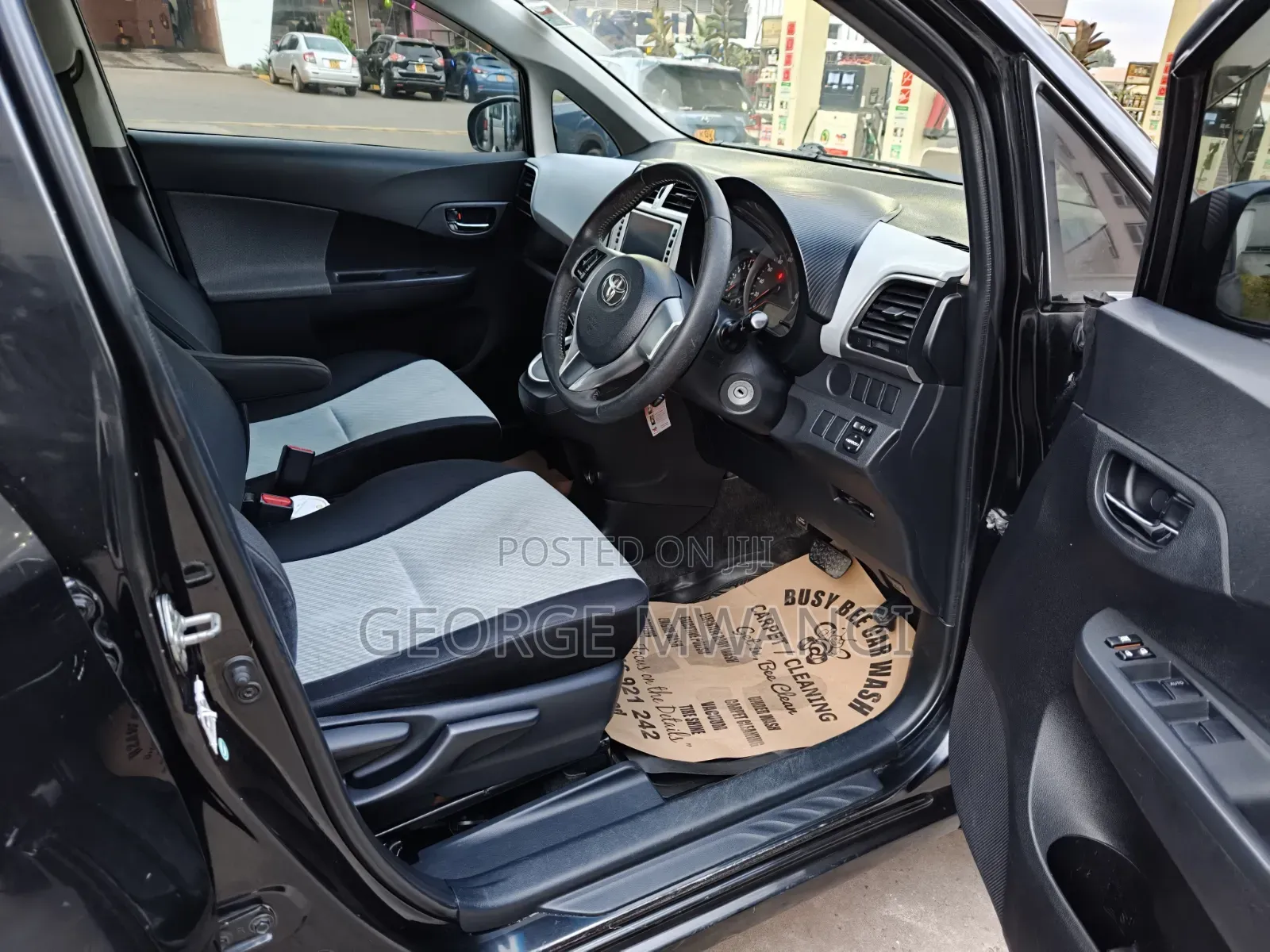 Toyota Ractis 2012 Black
