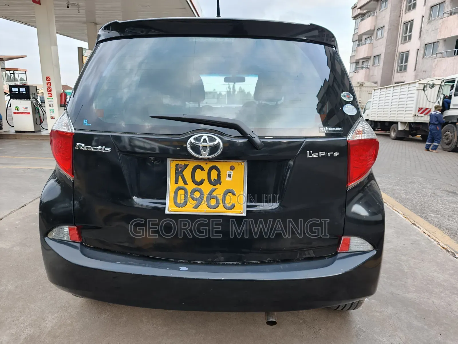 Toyota Ractis 2012 Black