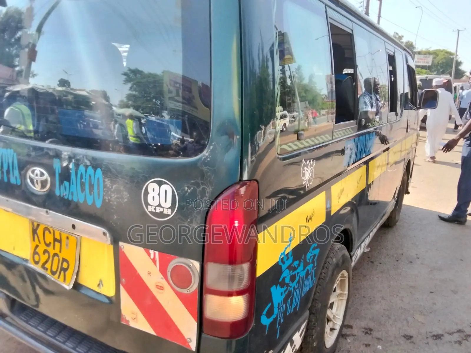 Toyota HiAce 2013 Green