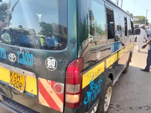Toyota HiAce 2013 Green
