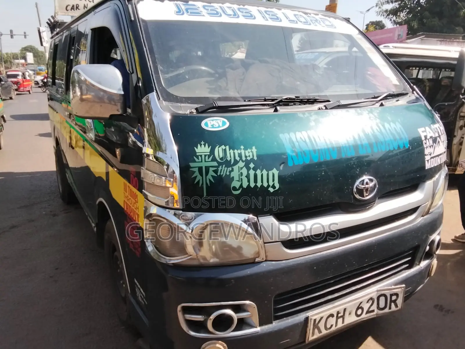 Toyota HiAce 2013 Green
