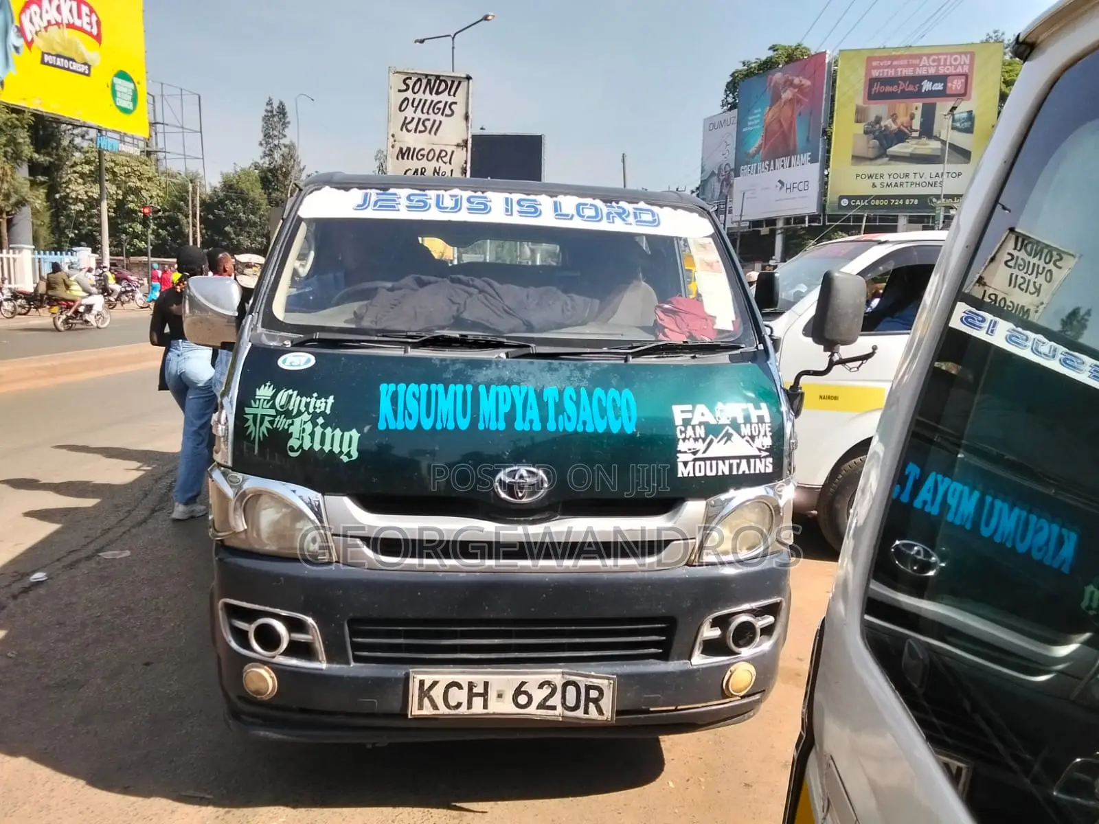 Toyota HiAce 2013 Green