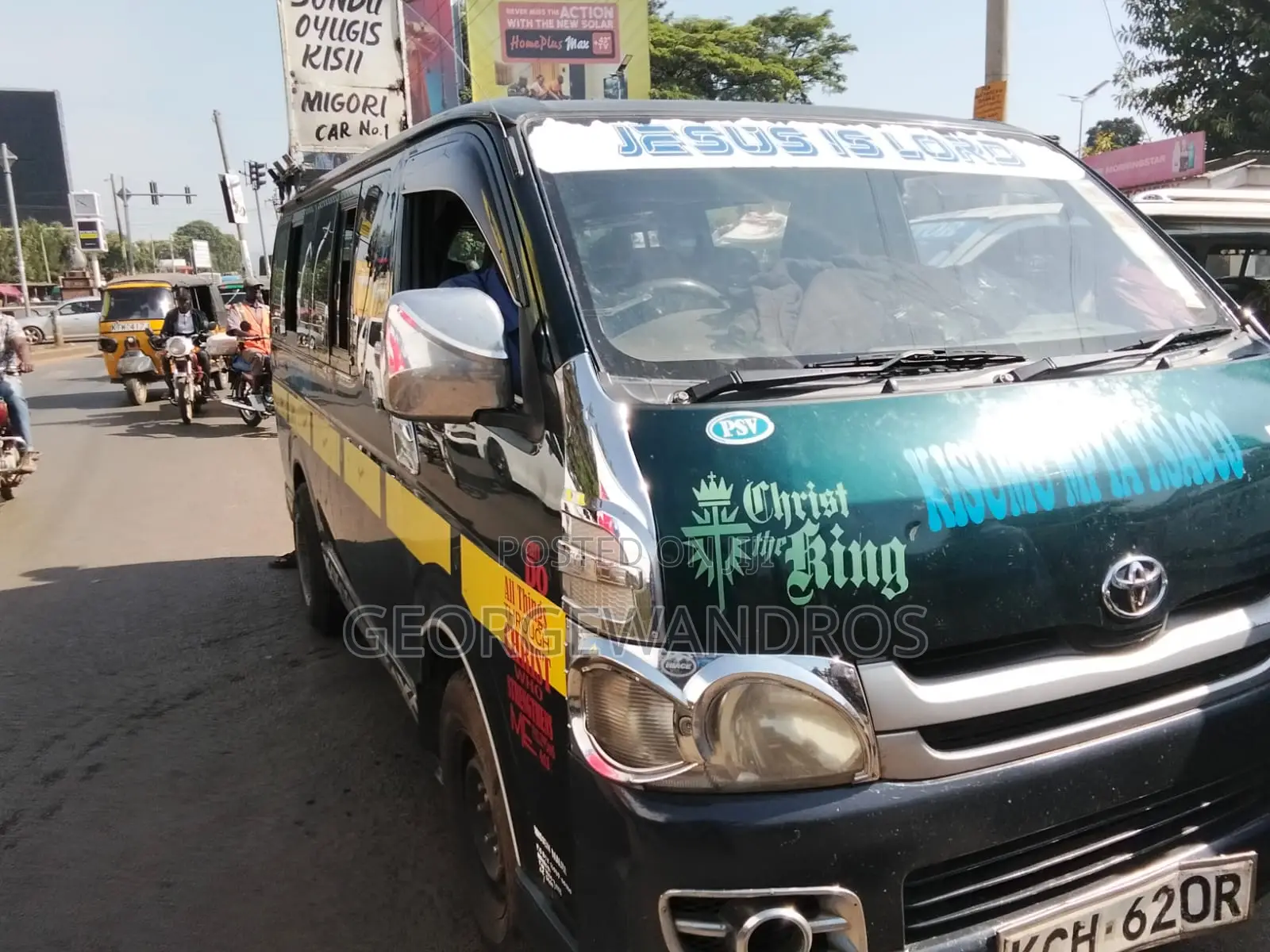 Toyota HiAce 2013 Green