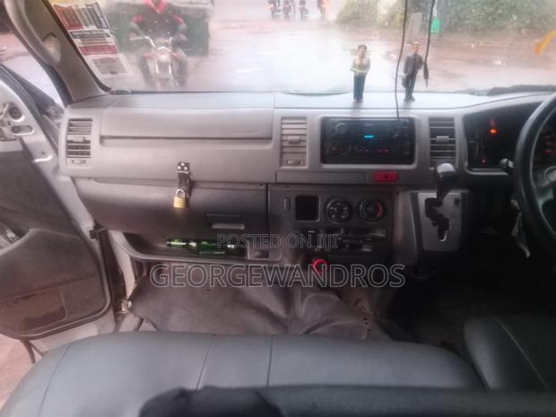 Toyota HiAce 2013 Grey - thumbnail 4
