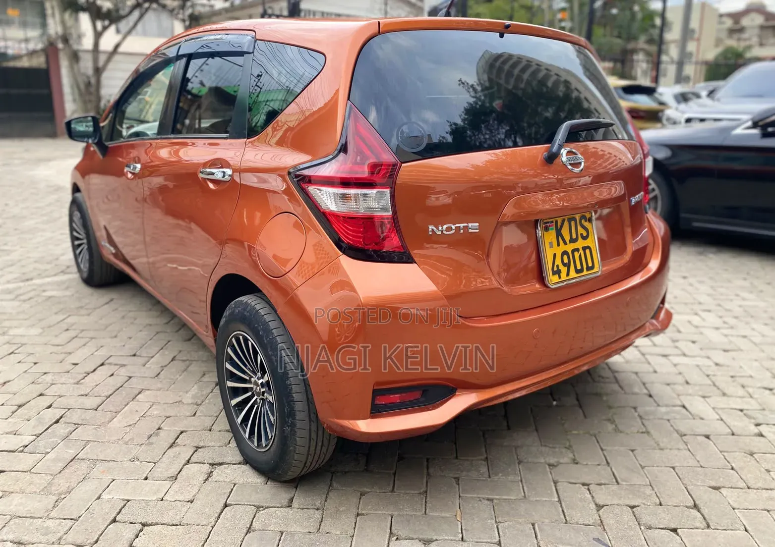 Nissan Note 2018 Orange