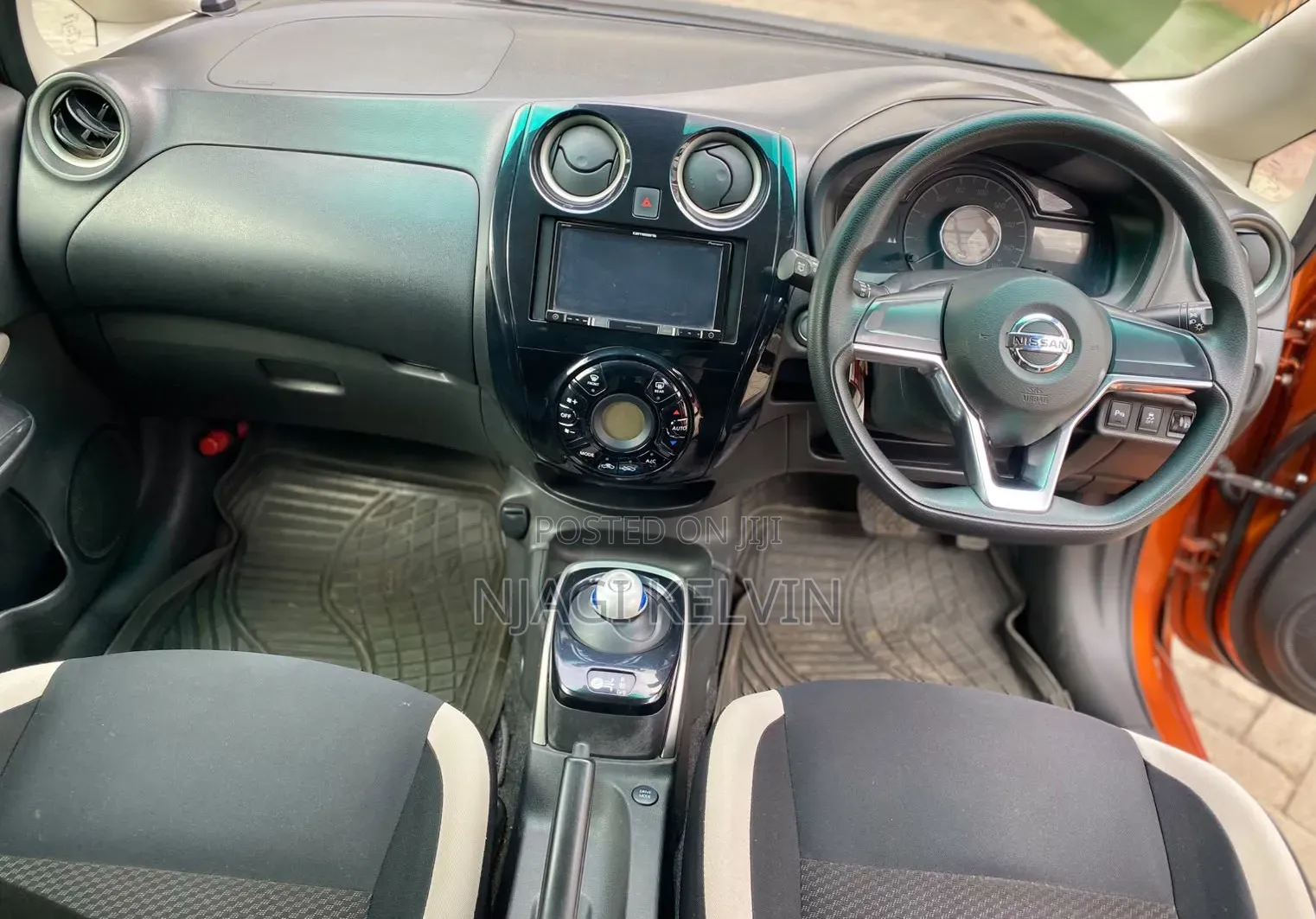 Nissan Note 2018 Orange