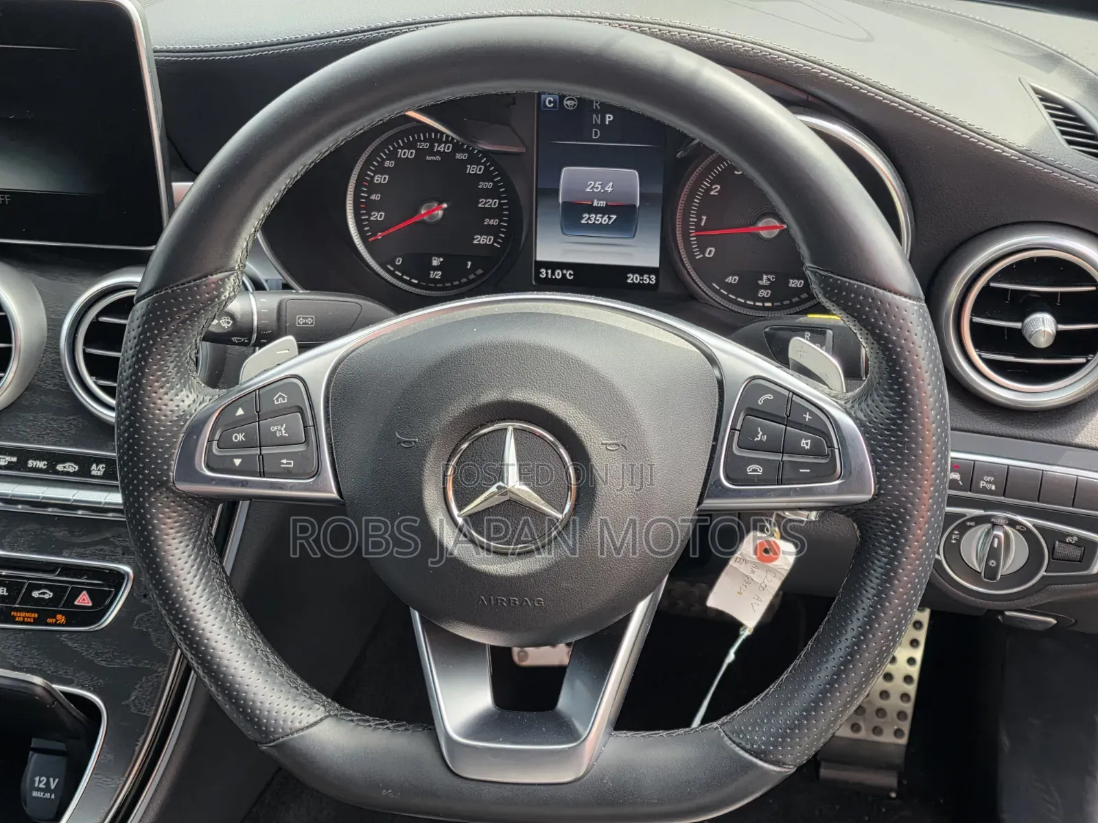 Mercedes-Benz C200 2018 Beige