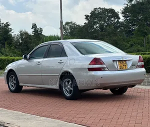Toyota Mark II 2004 Silver