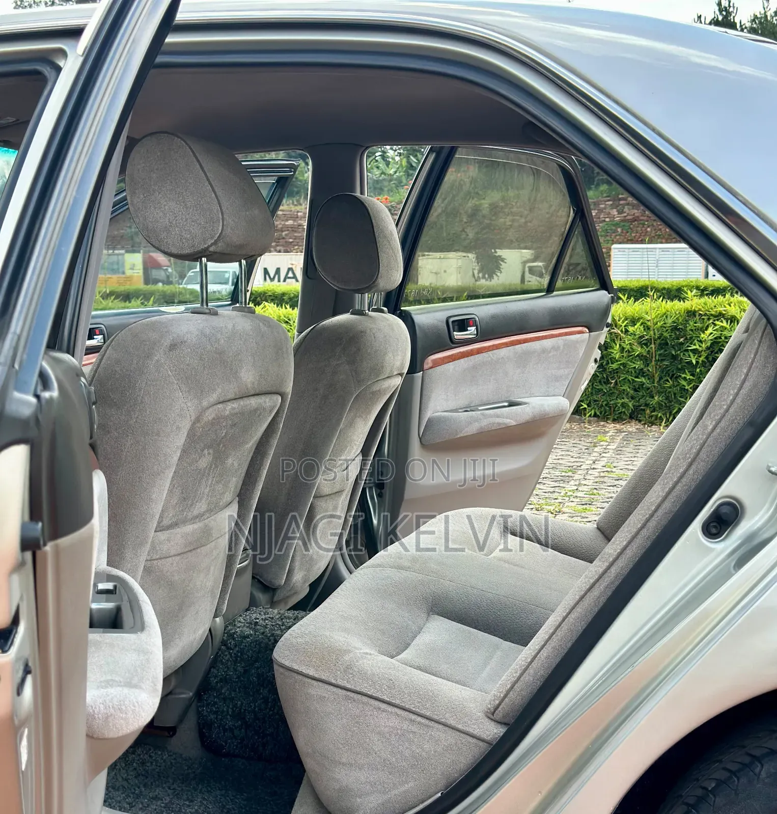 Toyota Mark II 2004 Silver