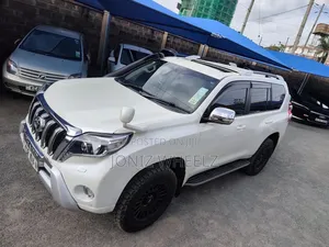Toyota Land Cruiser Prado 2.8 2017 White