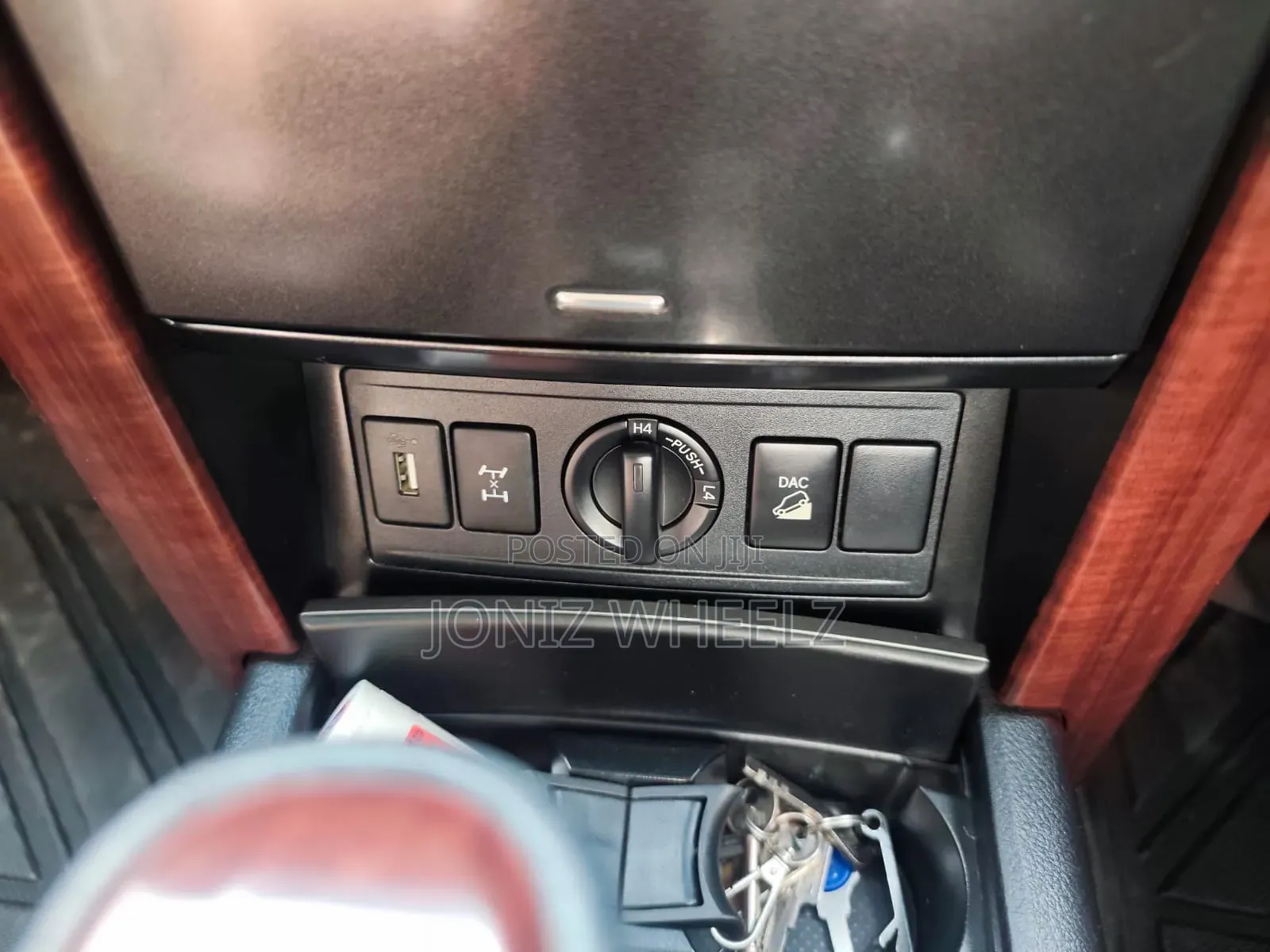 Toyota Land Cruiser Prado 2.8 2017 White