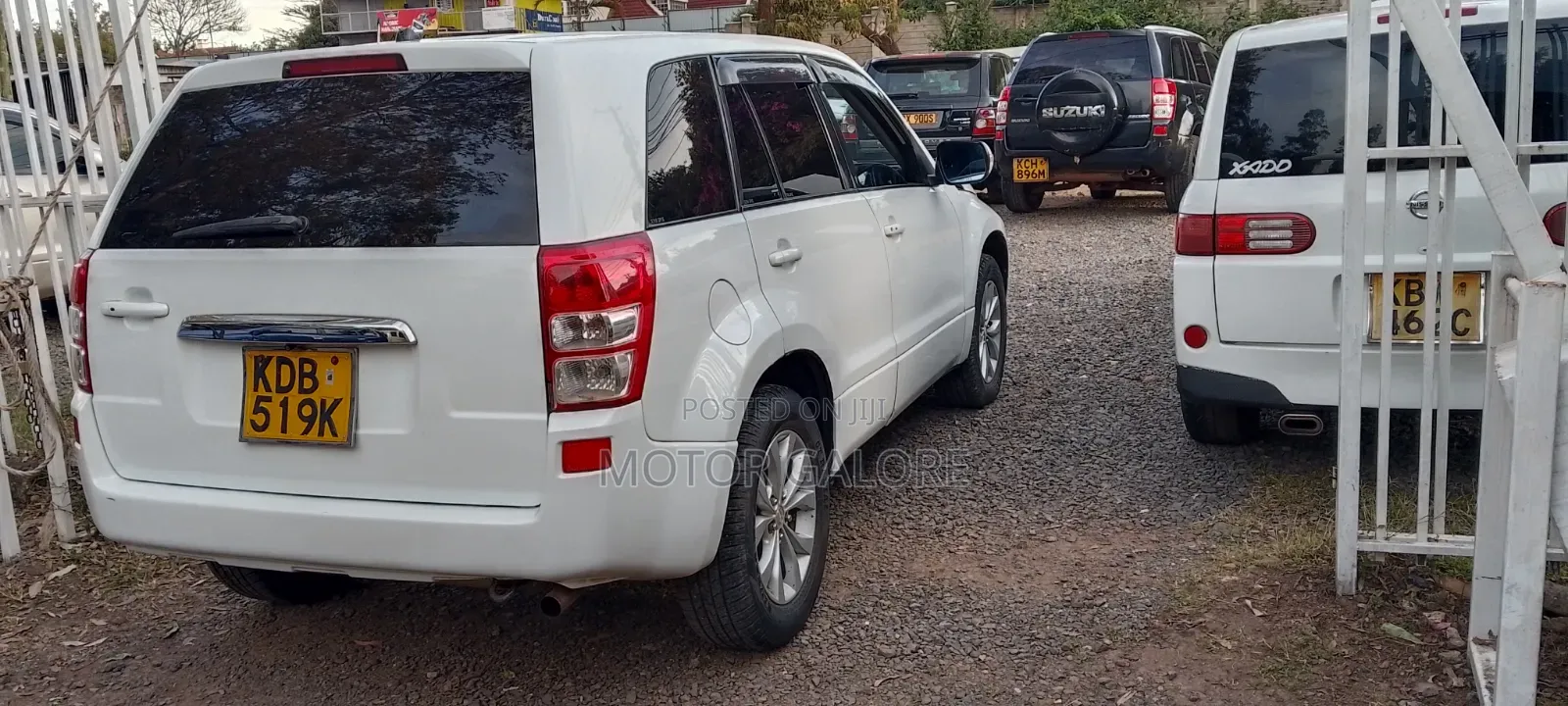 Suzuki Escudo 2013 White
