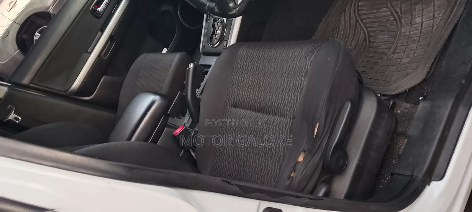 Suzuki Escudo 2013 White