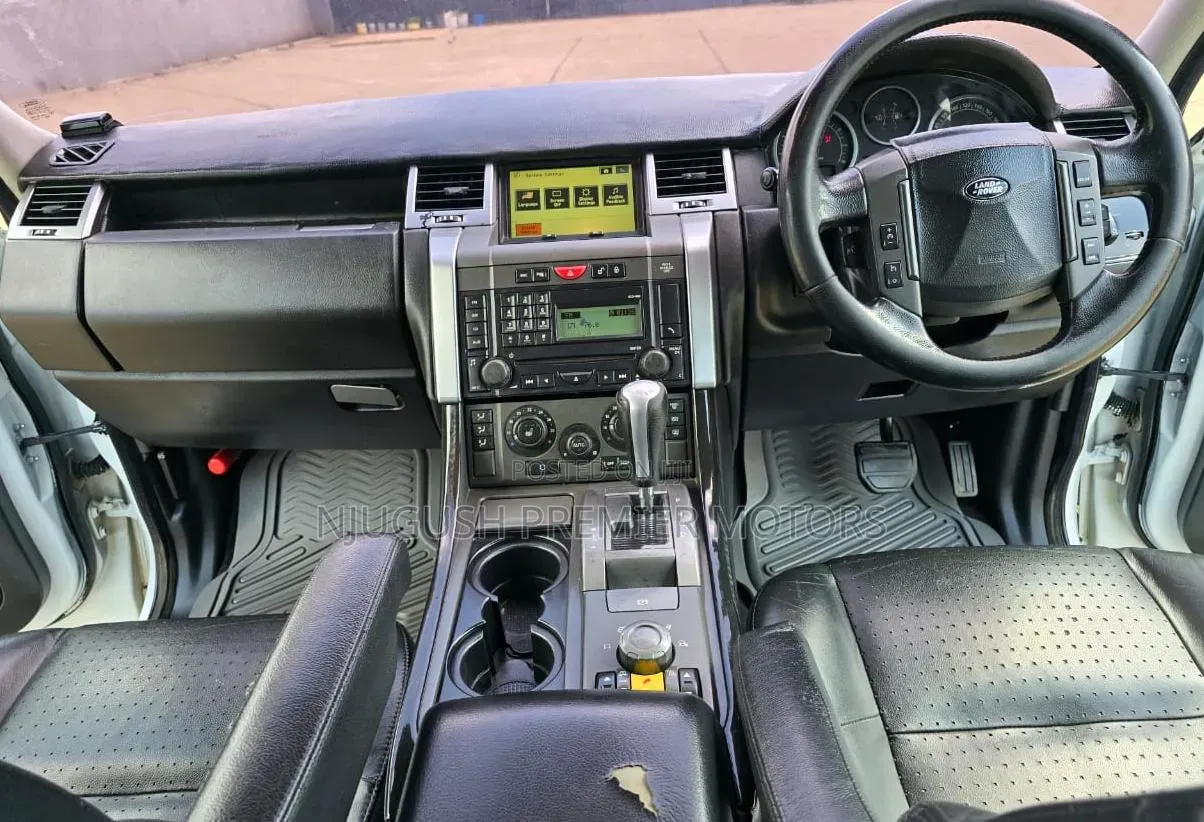 Land Rover Range Rover Sport 2024 White