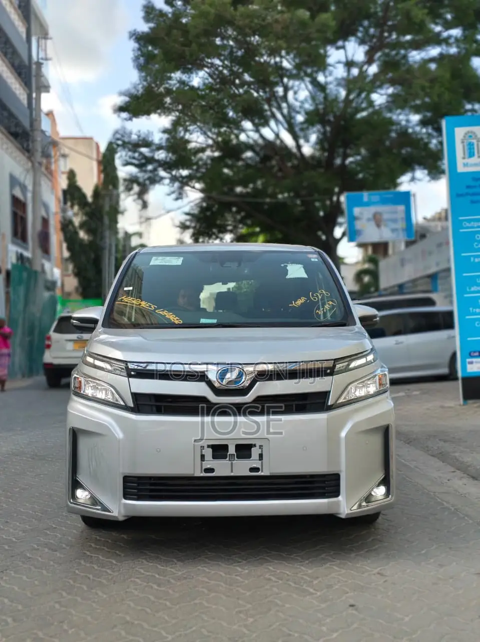 Toyota Voxy 2019 Silver