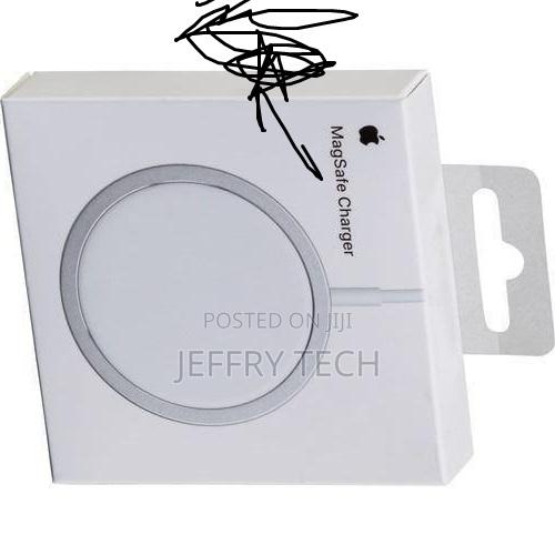 Magsafe Wireless iPhone Charger - White - thumbnail 2