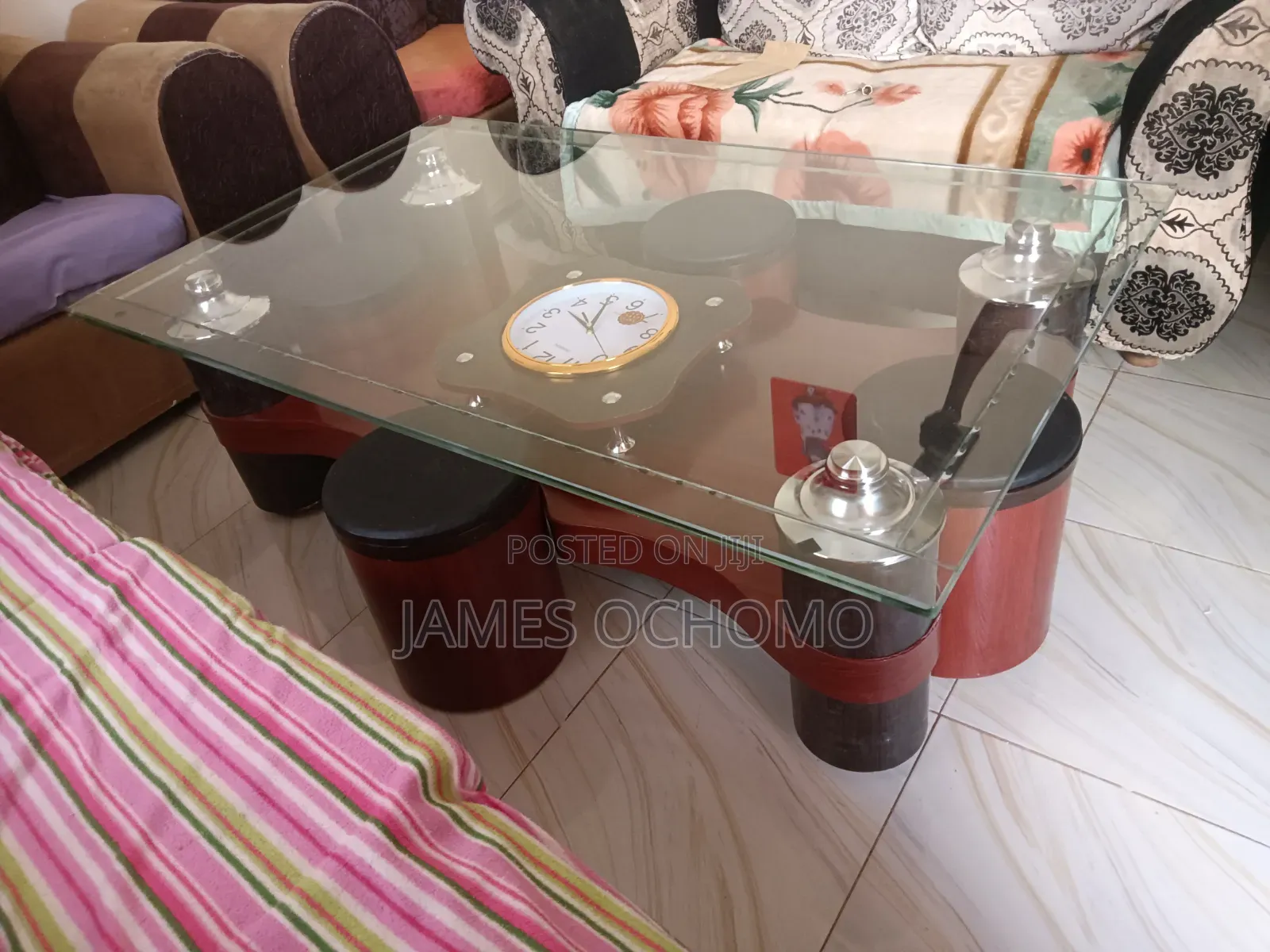 Puff Table