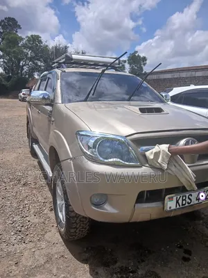 Toyota Hilux 2009 Gold