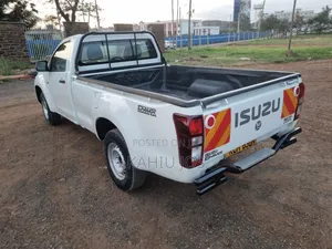 Isuzu D-MAX 2017 Off white