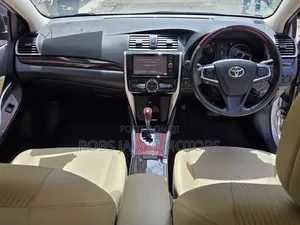 Toyota Premio 2.0 FWD 2019 Silver