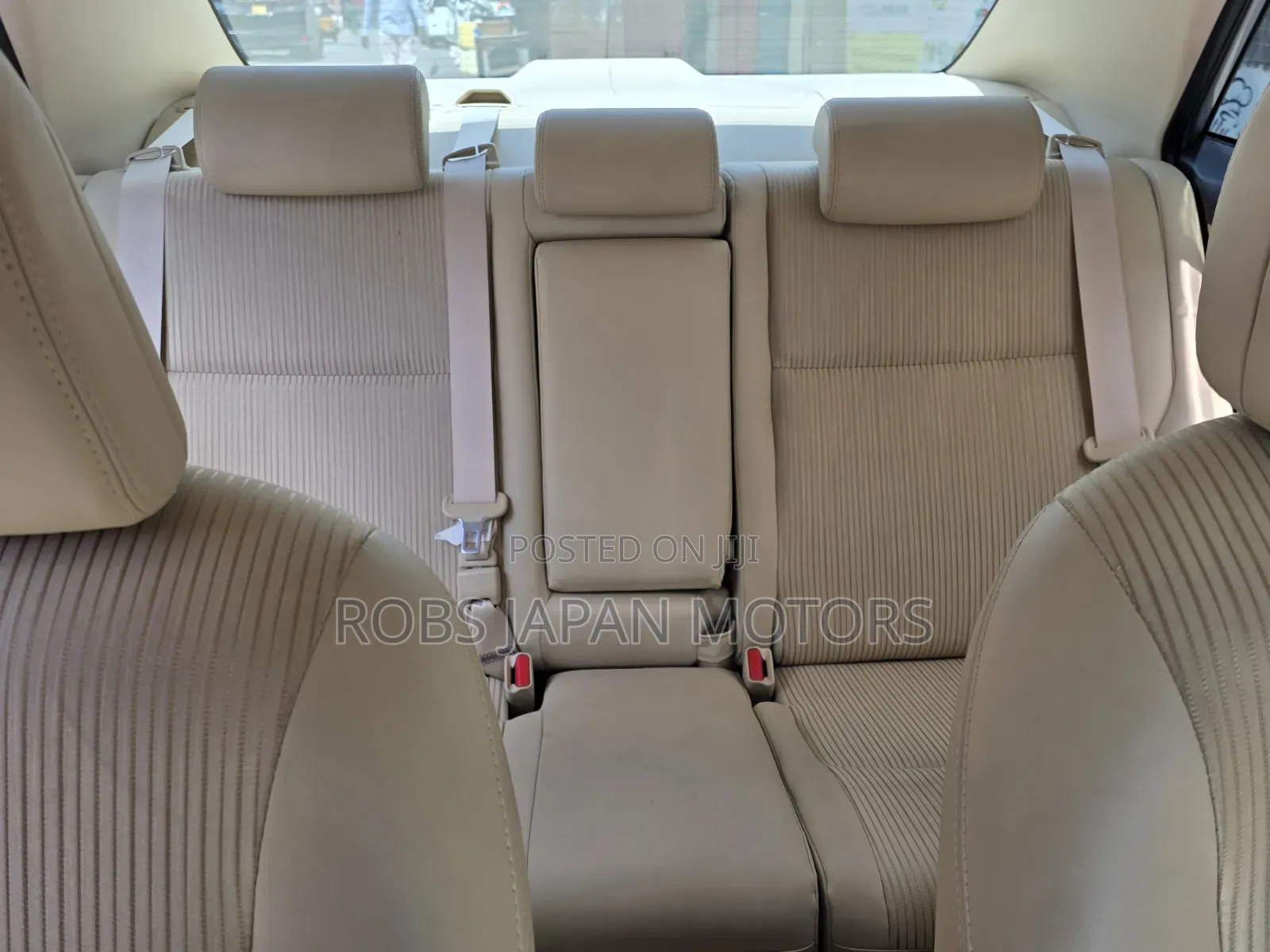 Toyota Premio 2.0 FWD 2019 Silver