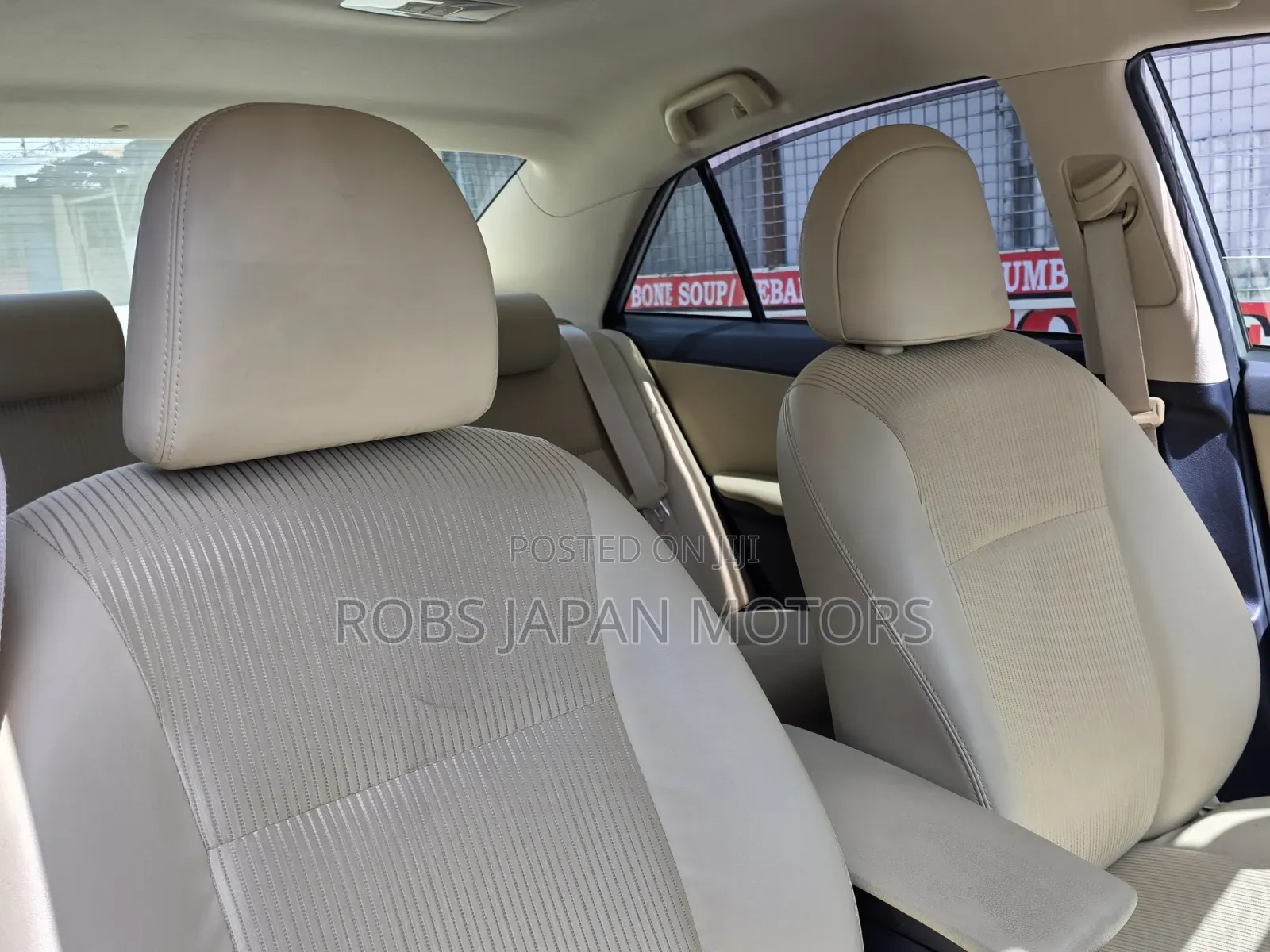 Toyota Premio 2.0 FWD 2019 Silver