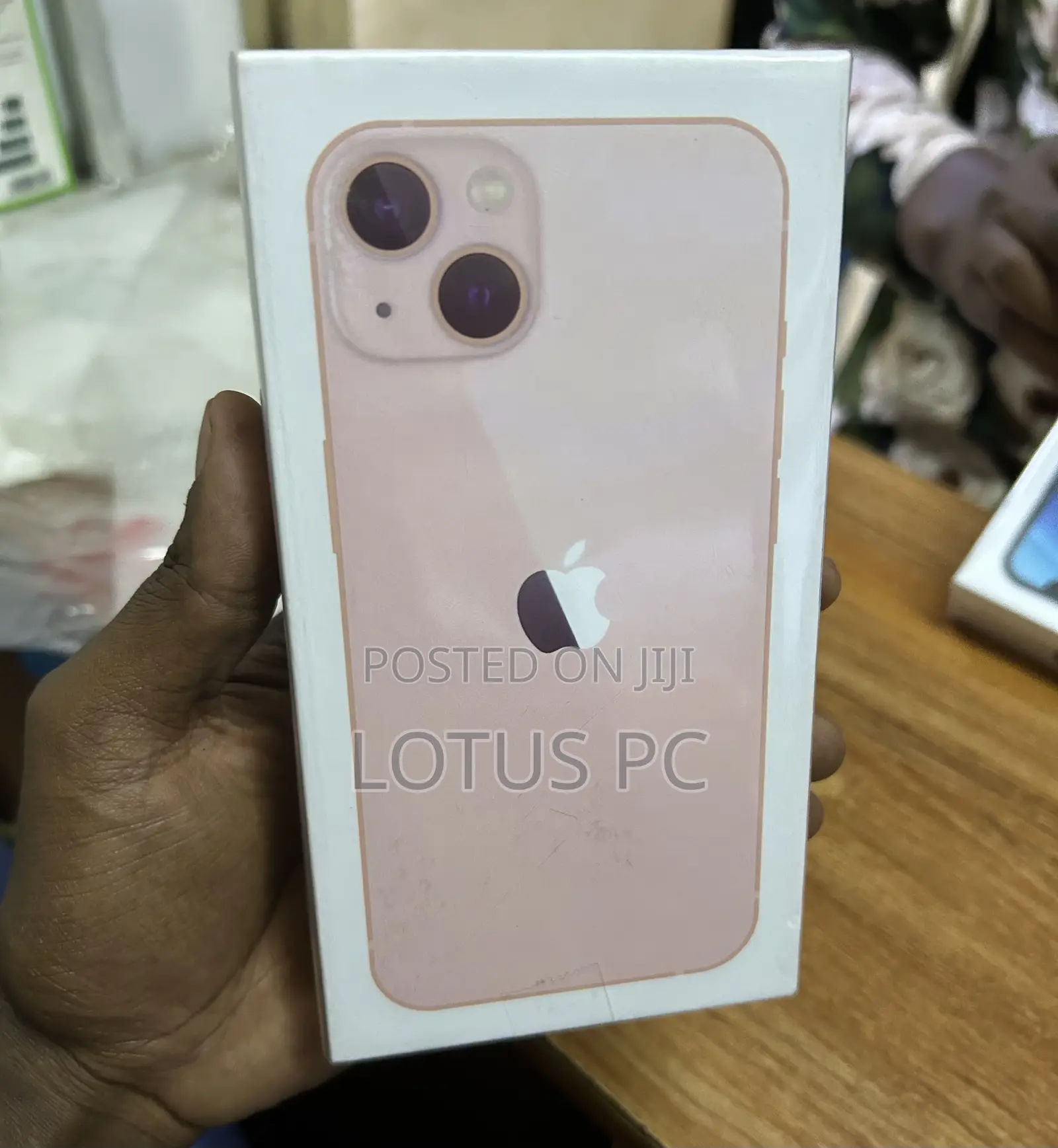 New Apple iPhone 13 128 GB Pink