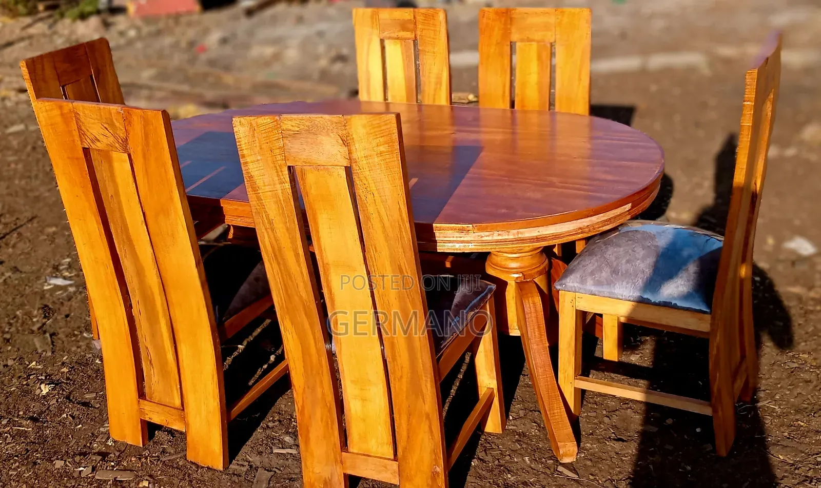 Dining For Sell