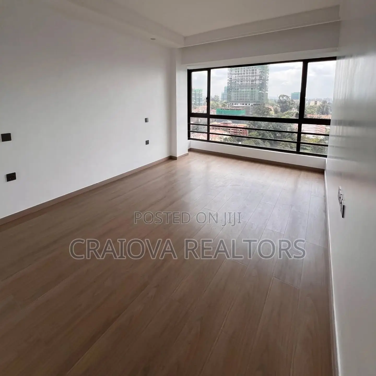 3bdrm Apartment in Riverside Drive for sale