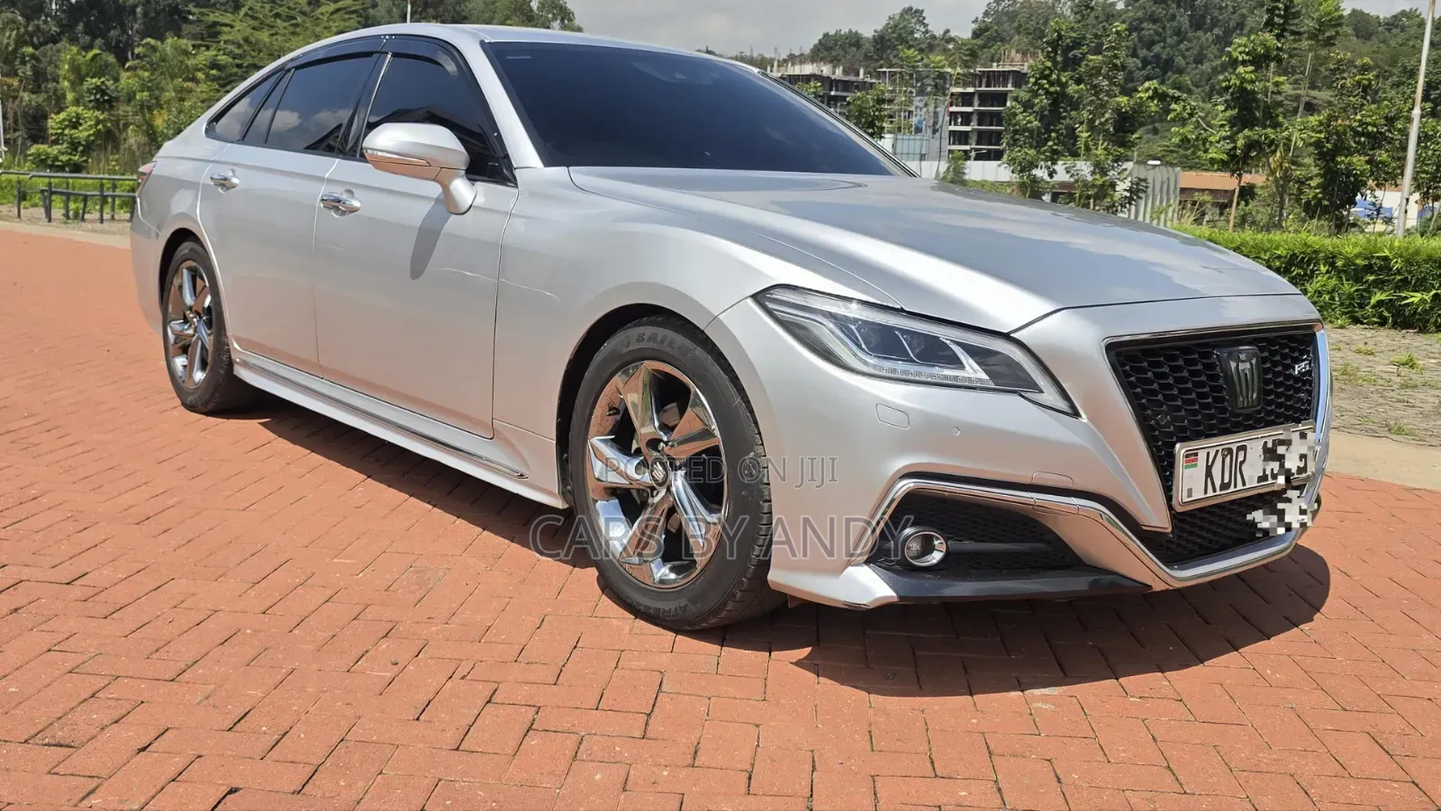 Toyota Crown 2018 Ivory