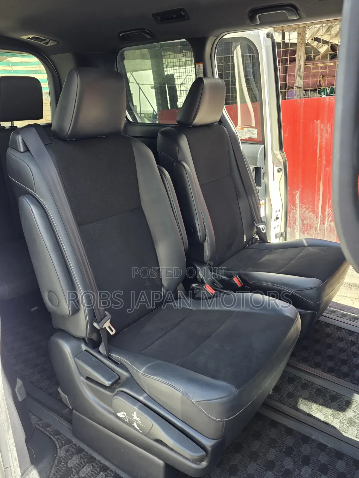 Toyota Noah 2.0 FWD (6 Seater) 2019 White