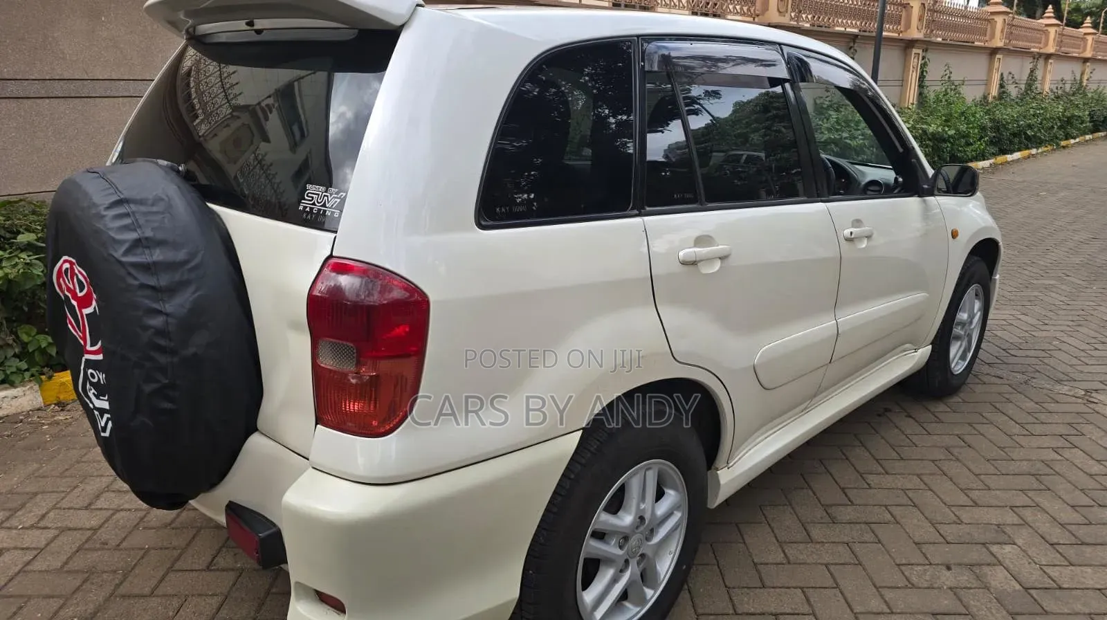 Toyota RAV4 Automatic 2000 White