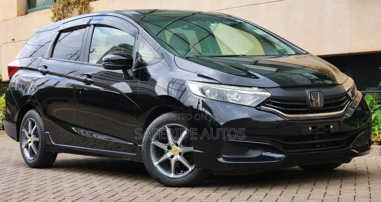 Honda Fit Shuttle 2018 Matt Black