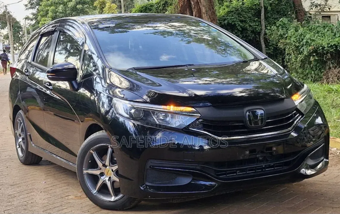 Honda Fit Shuttle 2018 Matt Black