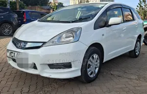 Honda Fit Shuttle 2012 White