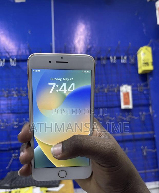 Apple iPhone 8 Plus 64 GB White