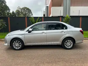 Toyota Axio 1.5 Hybrid 2WD 2018 Silver