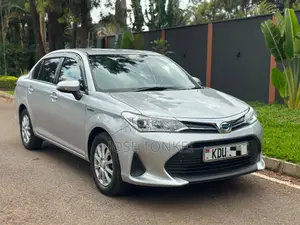 Toyota Axio 1.5 Hybrid 2WD 2018 Silver