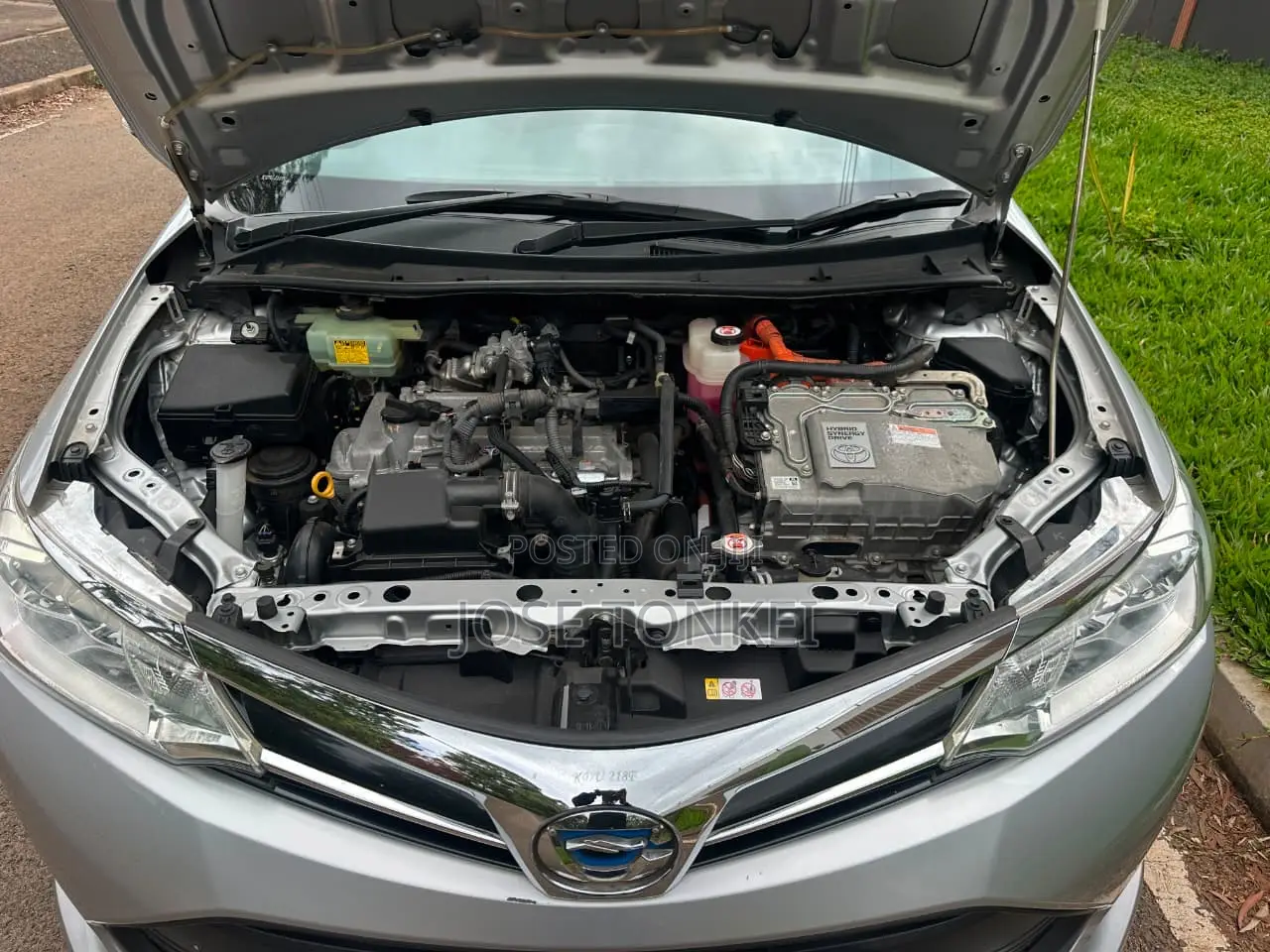 Toyota Axio 1.5 Hybrid 2WD 2018 Silver