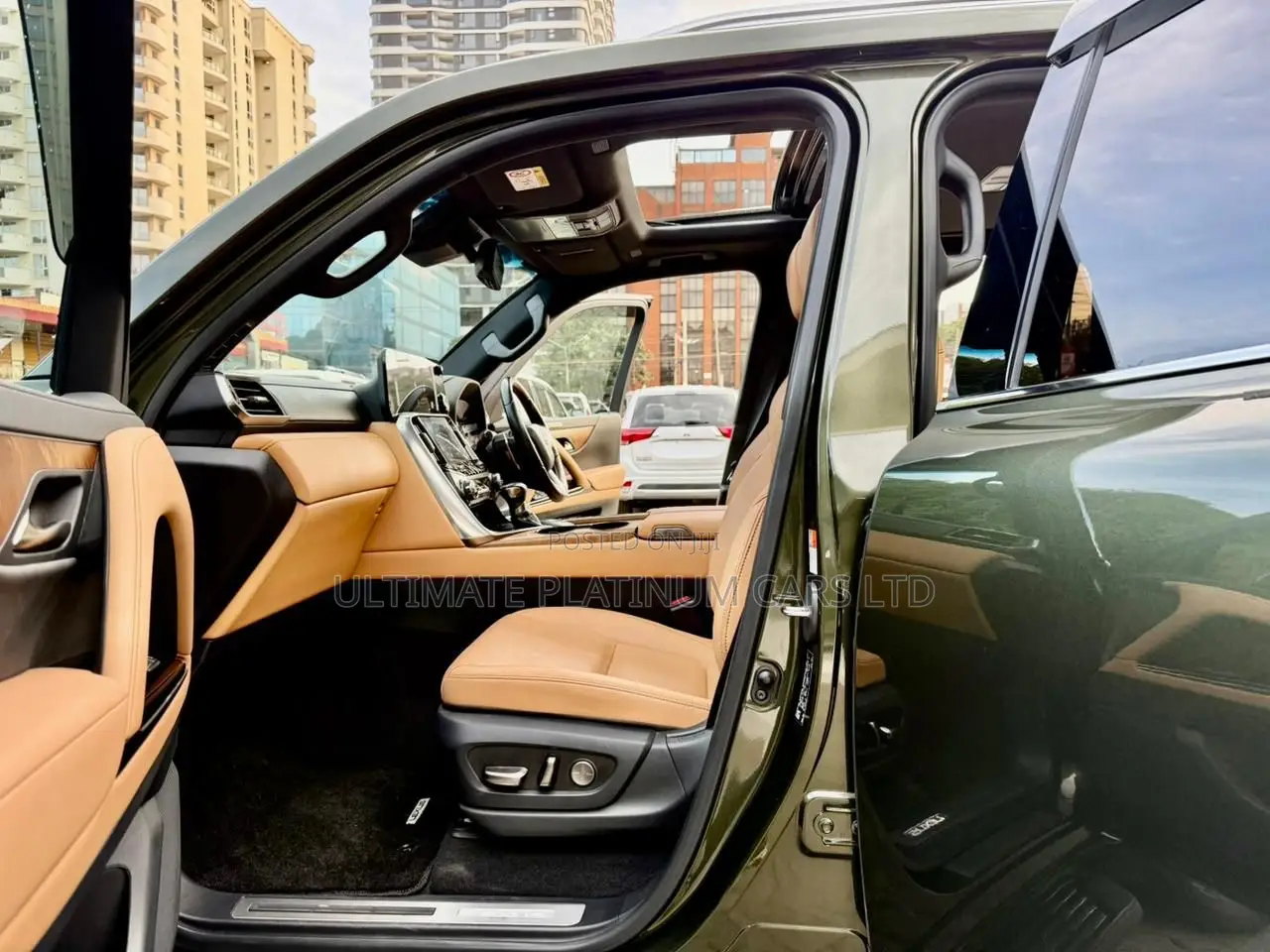 Lexus LX 600 2022 Green
